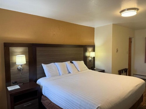 Sunrise Motor Inn - image 35