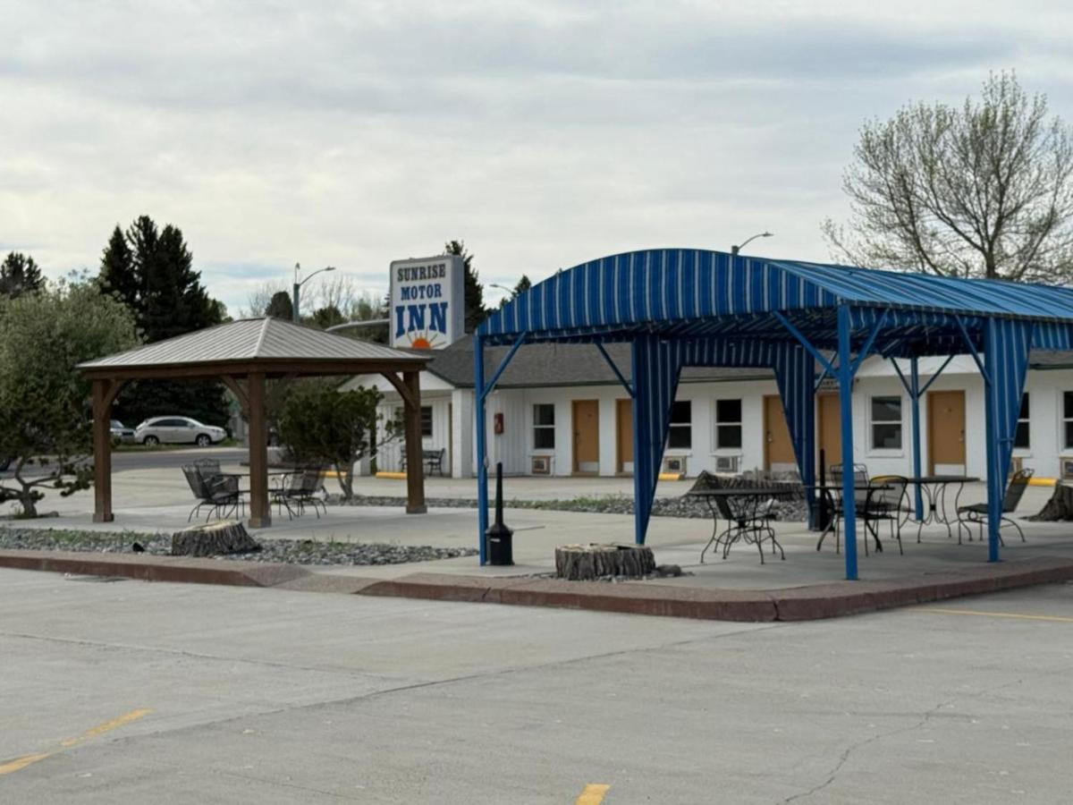 Sunrise Motor Inn - image 6
