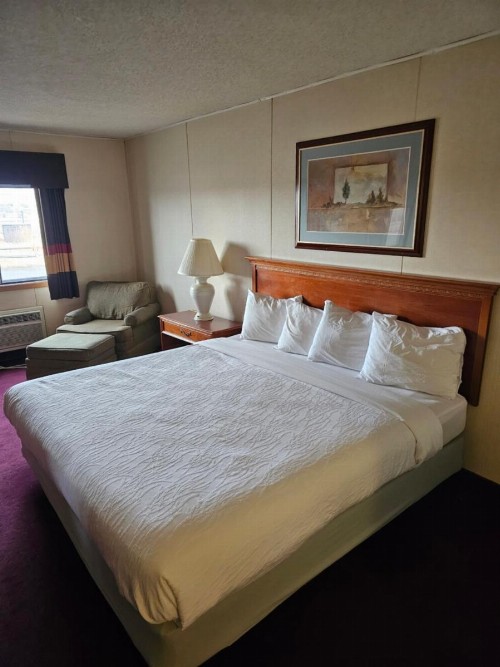 Beartooth Inn - image 10