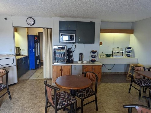 Beartooth Inn - image 5