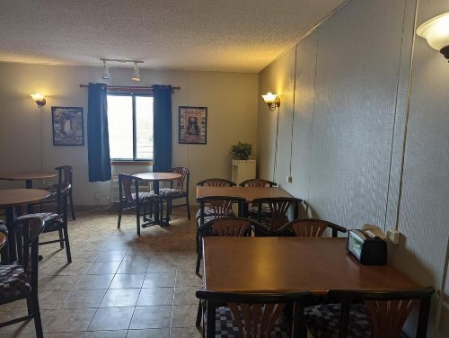 Beartooth Inn - image 6