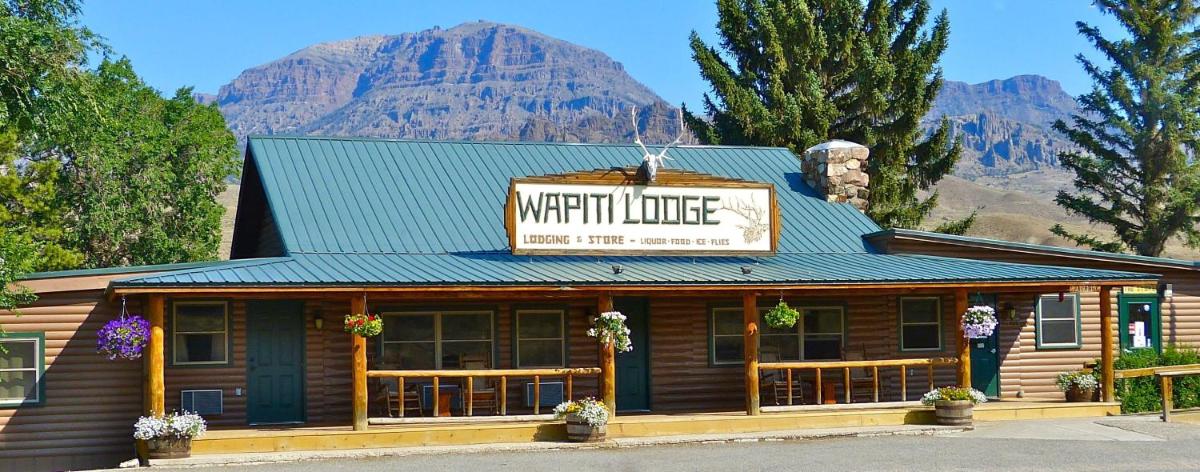 Wapiti Lodge - main image