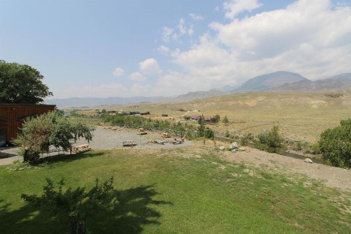 Wapiti Lodge - image 12