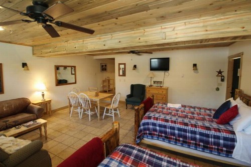Wapiti Lodge - image 35