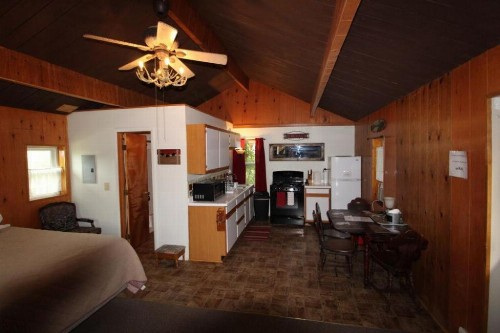 Wapiti Lodge - image 5
