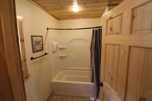 Wapiti Lodge - image 8