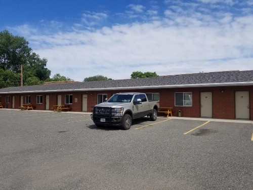 Cody Legacy Inn & Suites - image 27