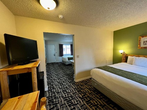 Cody Legacy Inn & Suites - image 32