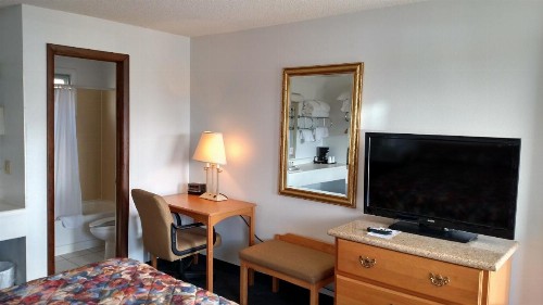 A Wyoming Inn - image 11