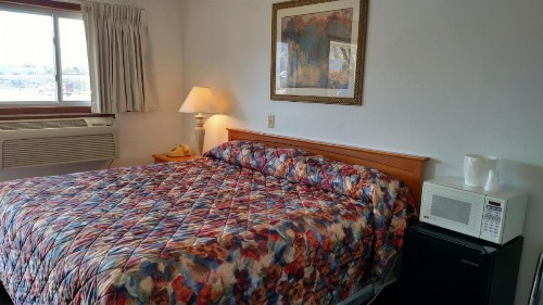 A Wyoming Inn - image 14