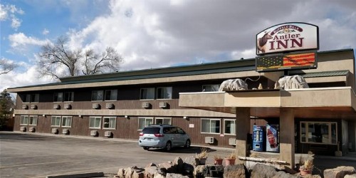 Buffalo Bill's Antlers Inn - image 2