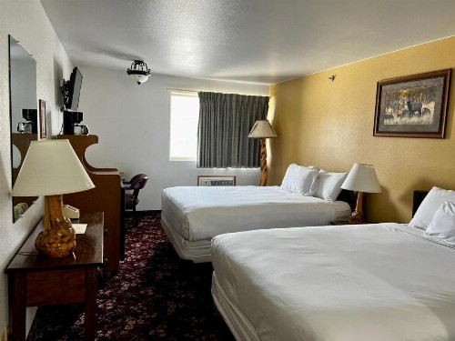 Buffalo Bill's Antlers Inn - image 6