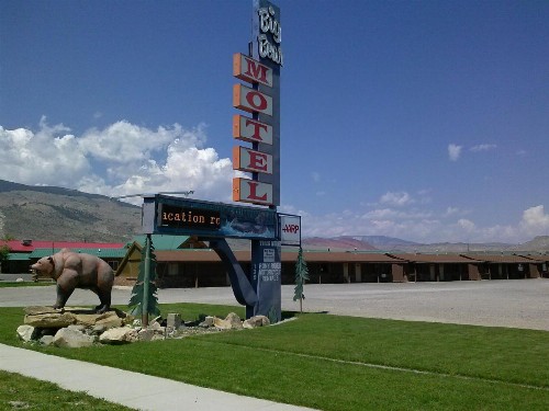 Big Bear Motel Cody Wyoming