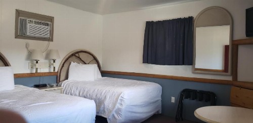 Big Bear Motel - image 10