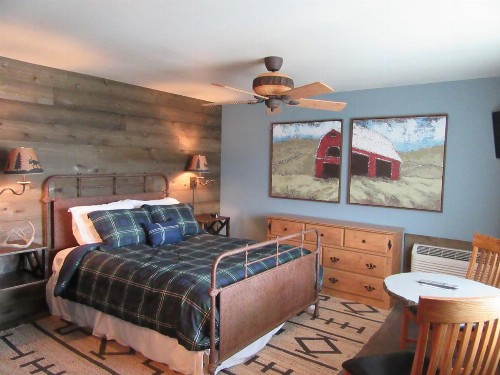 Big Bear Motel - image 36