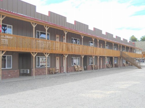 Big Bear Motel - image 8