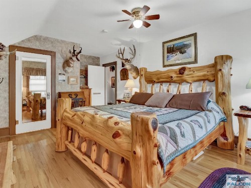 Robins Nest Bed & Breakfast - image 11