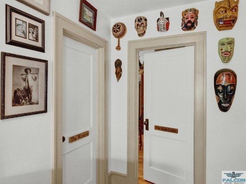Robins Nest Bed & Breakfast - image 33