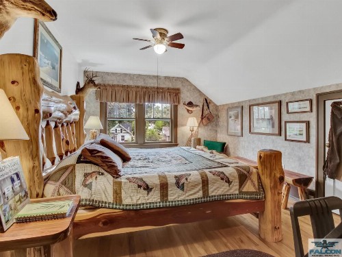 Robins Nest Bed & Breakfast - image 7