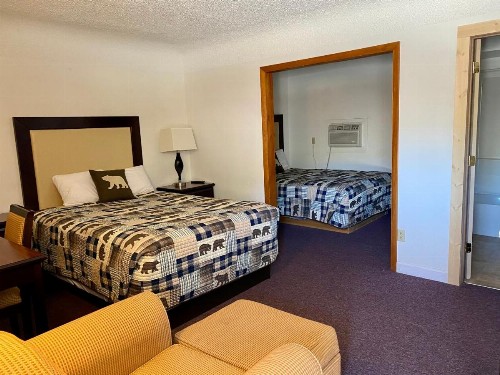 Holiday Lodge - image 38