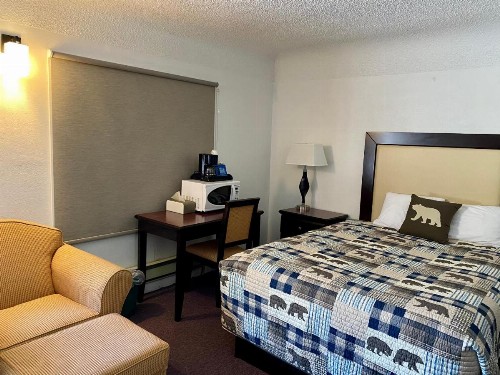Holiday Lodge - image 39
