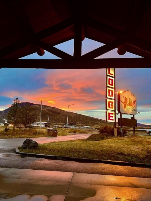 Holiday Lodge - image 48