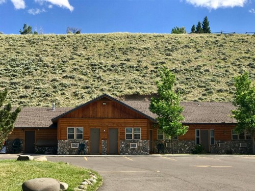 Holiday Lodge - image 5