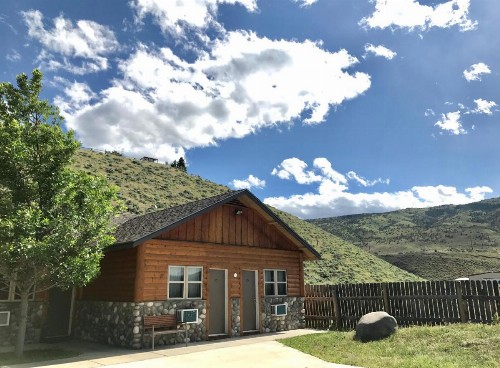 Holiday Lodge - image 8