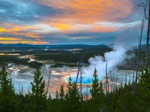 Yellowstone House of the Three Bears - image 35