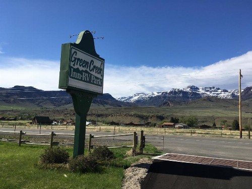Green Creek Inn and RV Park - image 1