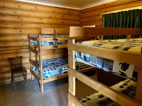 Green Creek Inn and RV Park - image 4