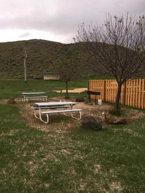 Green Creek Inn and RV Park - image 6
