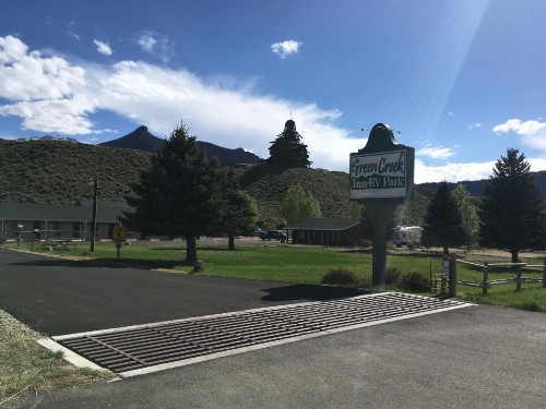 Green Creek Inn and RV Park - image 9
