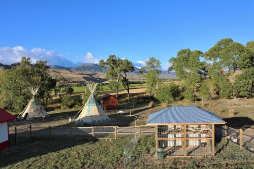 Eycat Lodging Company - image 24