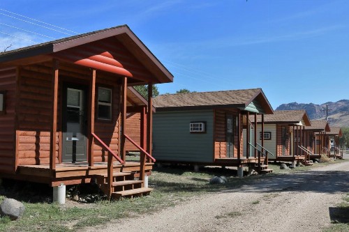 Eycat Lodging Company - image 28