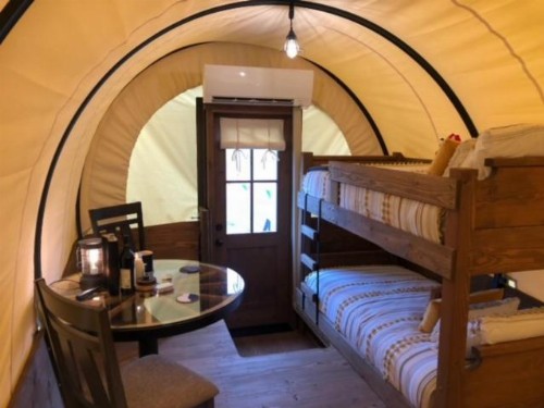 Eycat Lodging Company - image 39