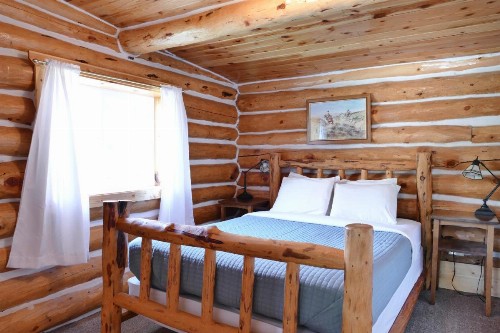 Trail Shop Inn - image 26
