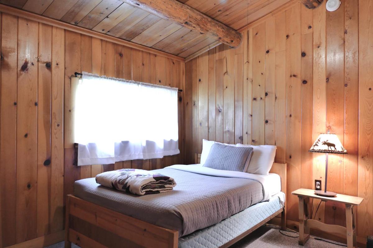 Trail Shop Inn - image 7