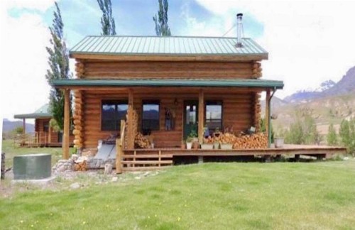 Yellowstone Cutthroat Guest Ranch - image 9