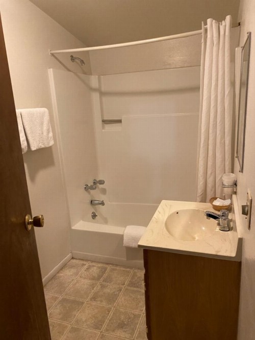 Wigwam Motel - image 7