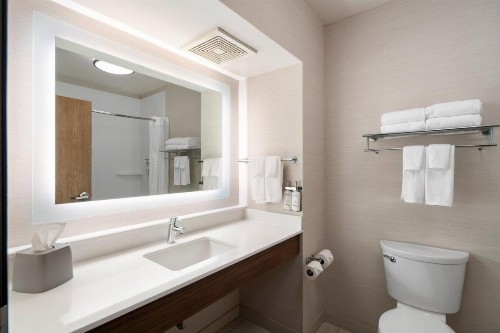 Holiday Inn Express Hotel & Suites Coeur D'Alene I-90 Exit 11 an IHG Hotel - image 40