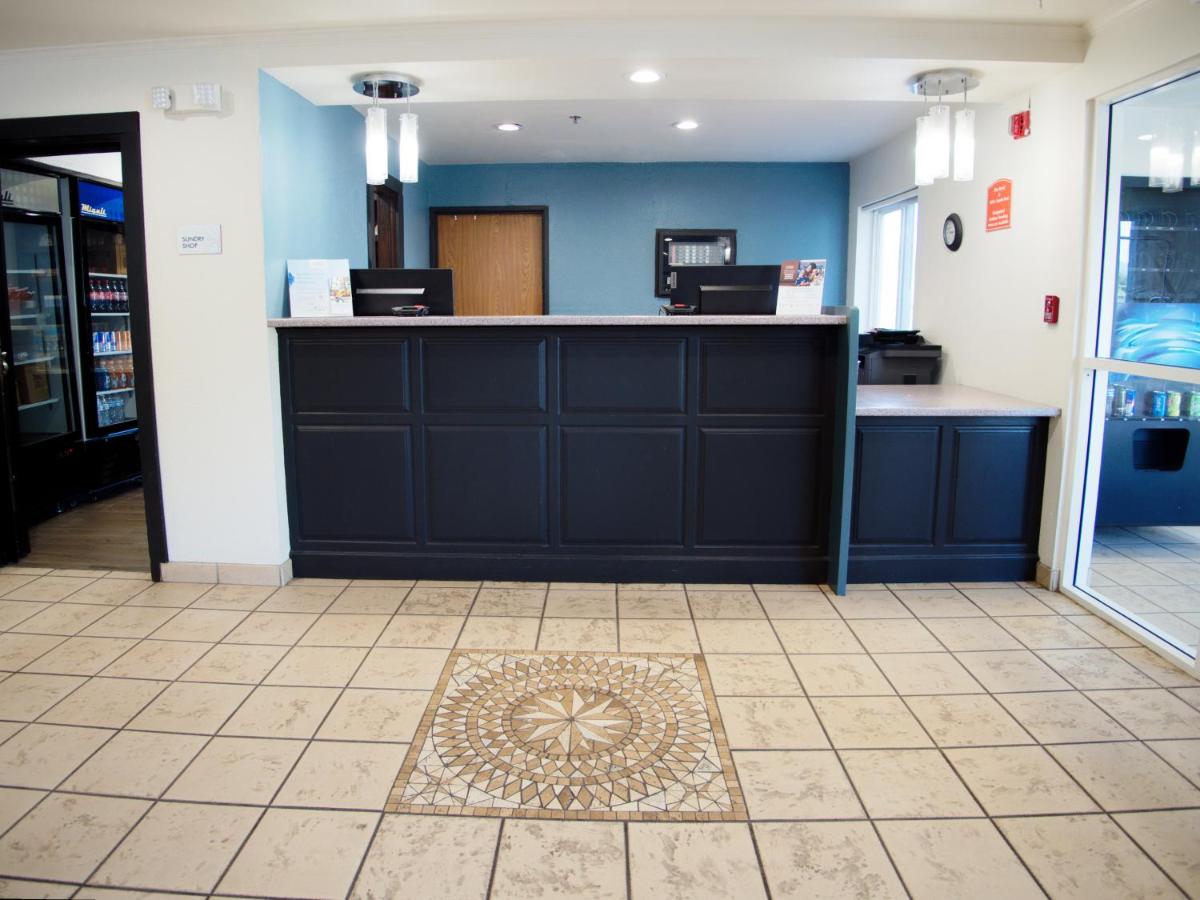 Ramada by Wyndham Coeur d'Alene - image 2