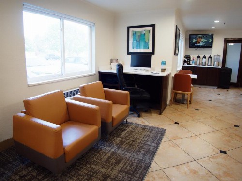 Ramada by Wyndham Coeur d'Alene - image 3