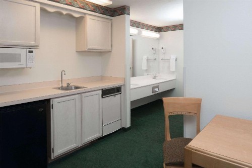 Baymont by Wyndham Coeur D Alene - image 12