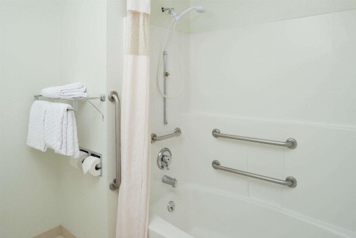 Baymont by Wyndham Coeur D Alene - image 8