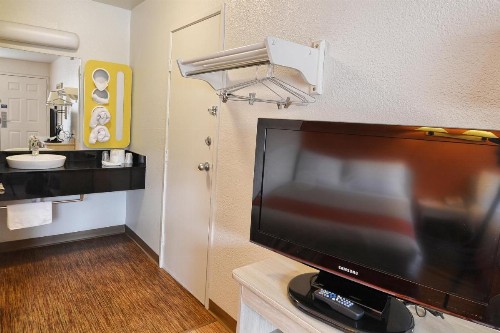 Motel 6-Coeur D'Alene ID - image 19