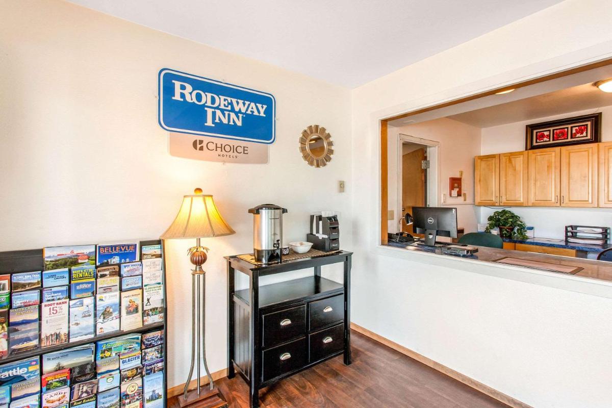 Rodeway Inn - image 5