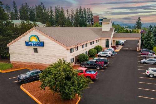 Days Inn by Wyndham Coeur d'Alene - image 12