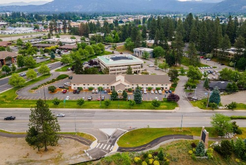 Days Inn by Wyndham Coeur d'Alene - image 13