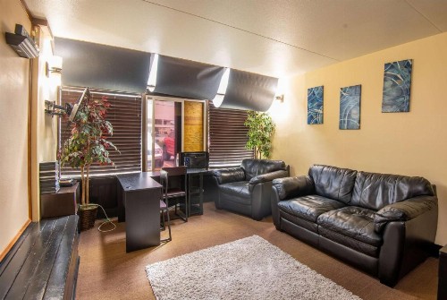 Days Inn by Wyndham Coeur d'Alene - image 28